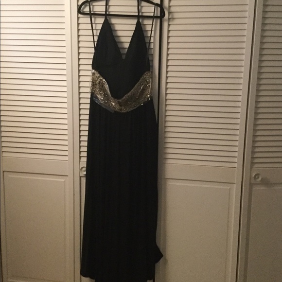 TERANI COUTURE - Picture 4 of 5